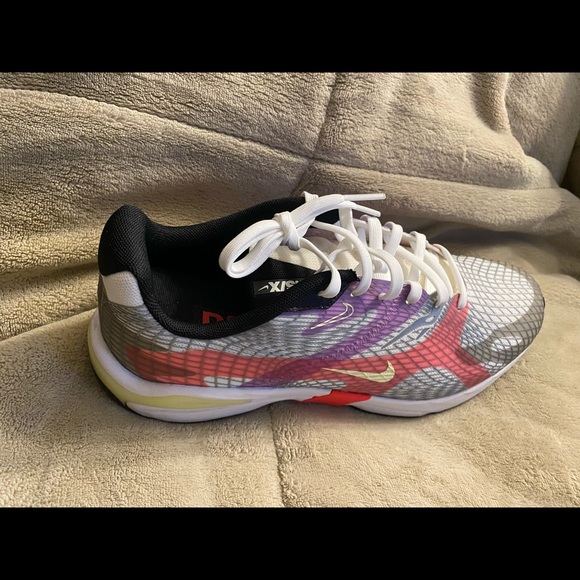 Nike Ghoswift - Picture 2 of 5